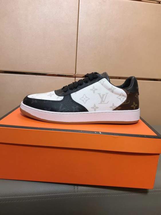 Picture of Louis Vuitton Shoes _SKULVsz38-44hnq122515830